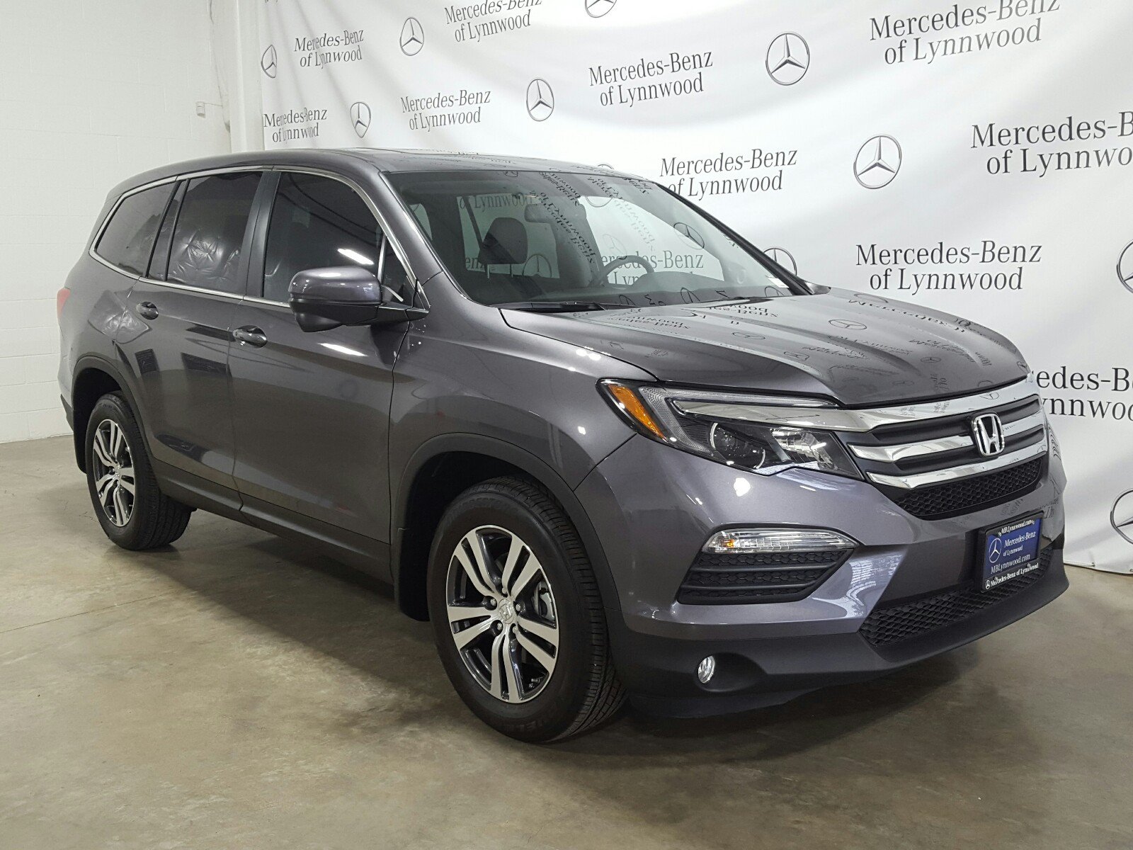 Pre-Owned 2017 Honda Pilot Pilot EX-L AWD Sport Utility in Lynnwood #