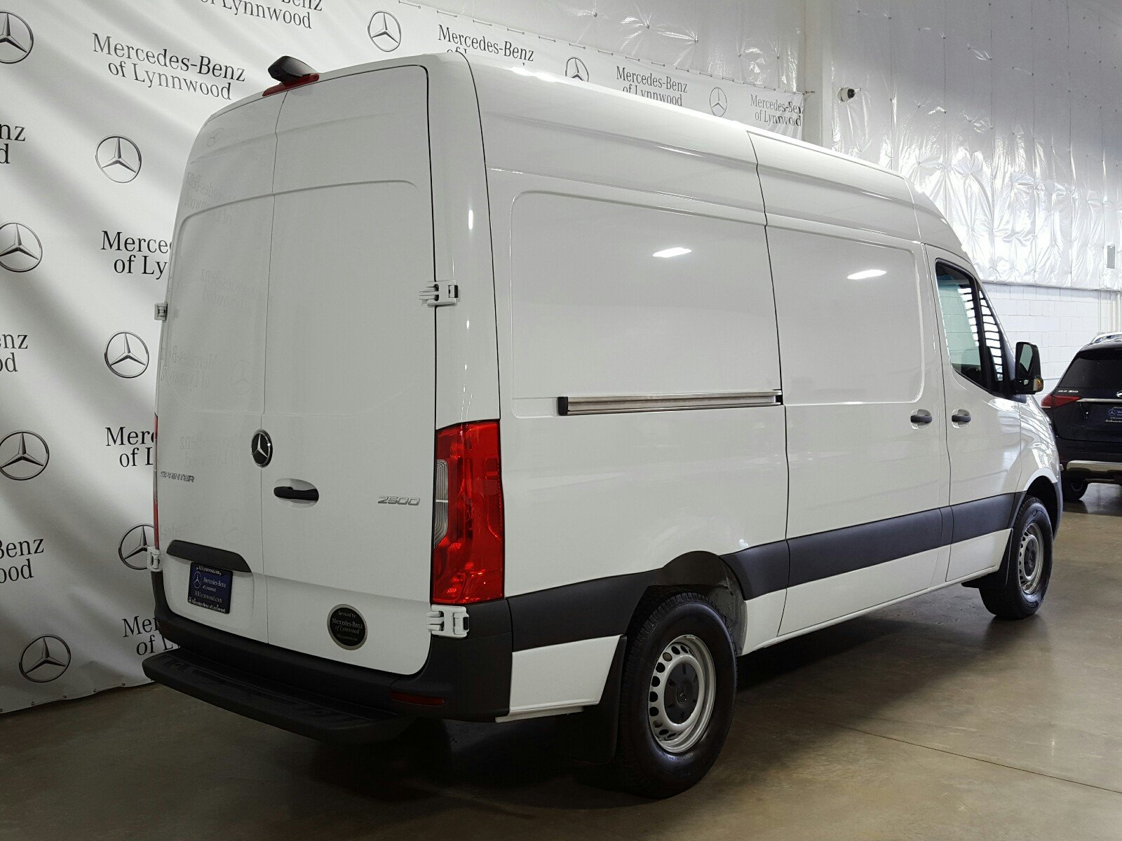 New 2019 Mercedes-Benz Sprinter Cargo Van 2500 High Roof V6 144 RWD